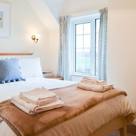 St Cadoc Cottage Saint Merryn Eksteriør bilde